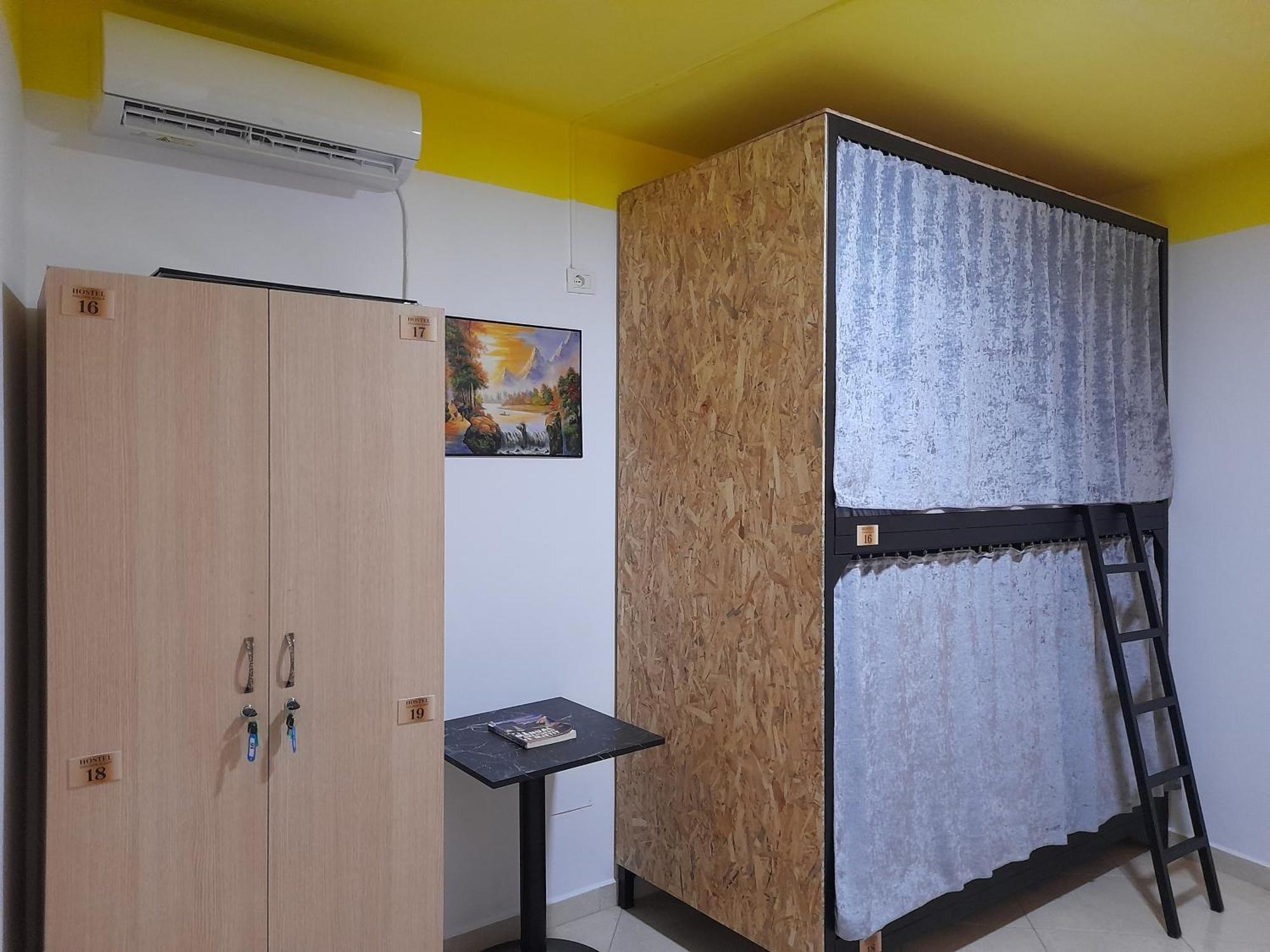 Golden Sleep Hostel Shkodër Extérieur photo