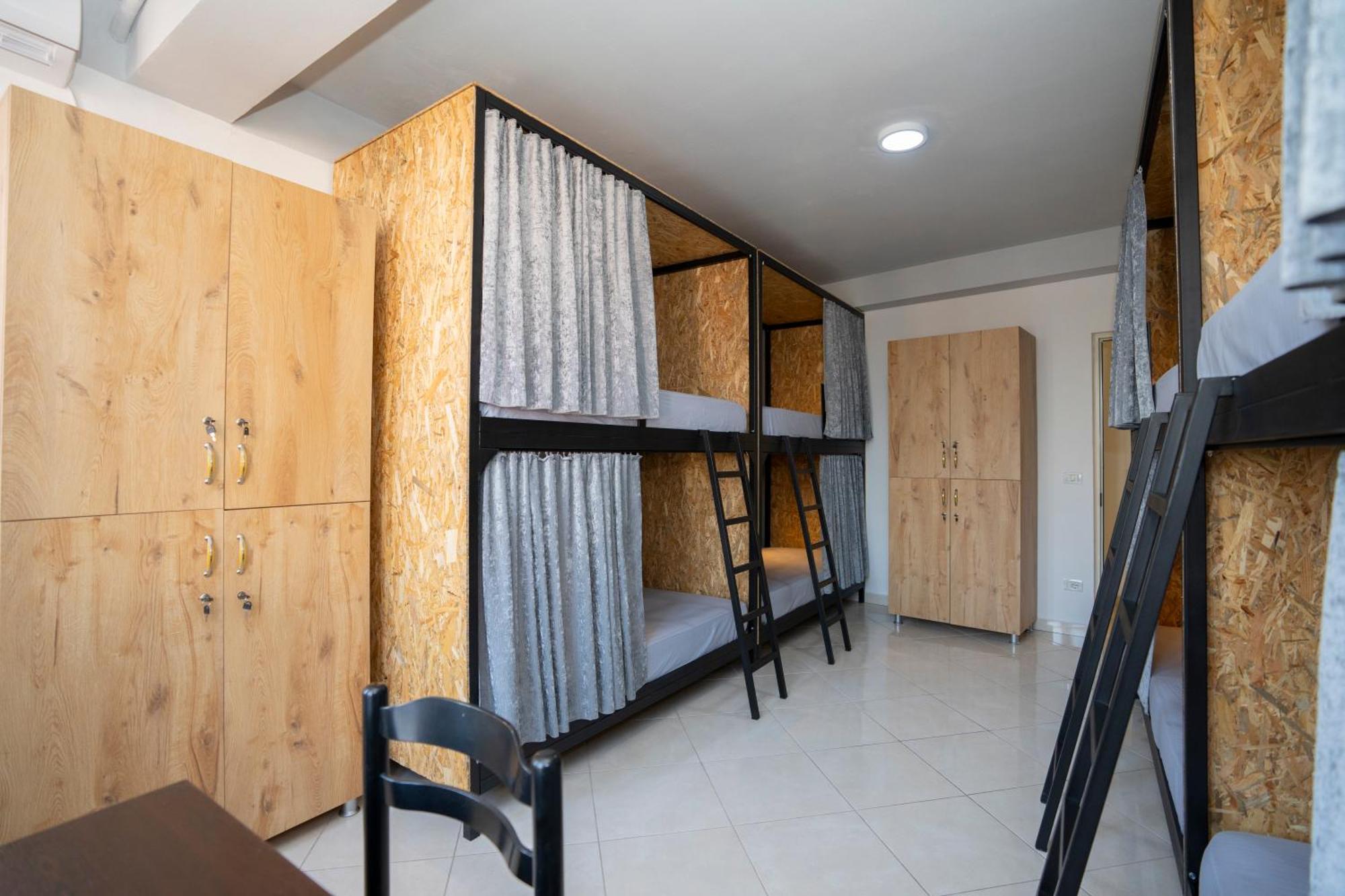 Golden Sleep Hostel Shkodër Extérieur photo