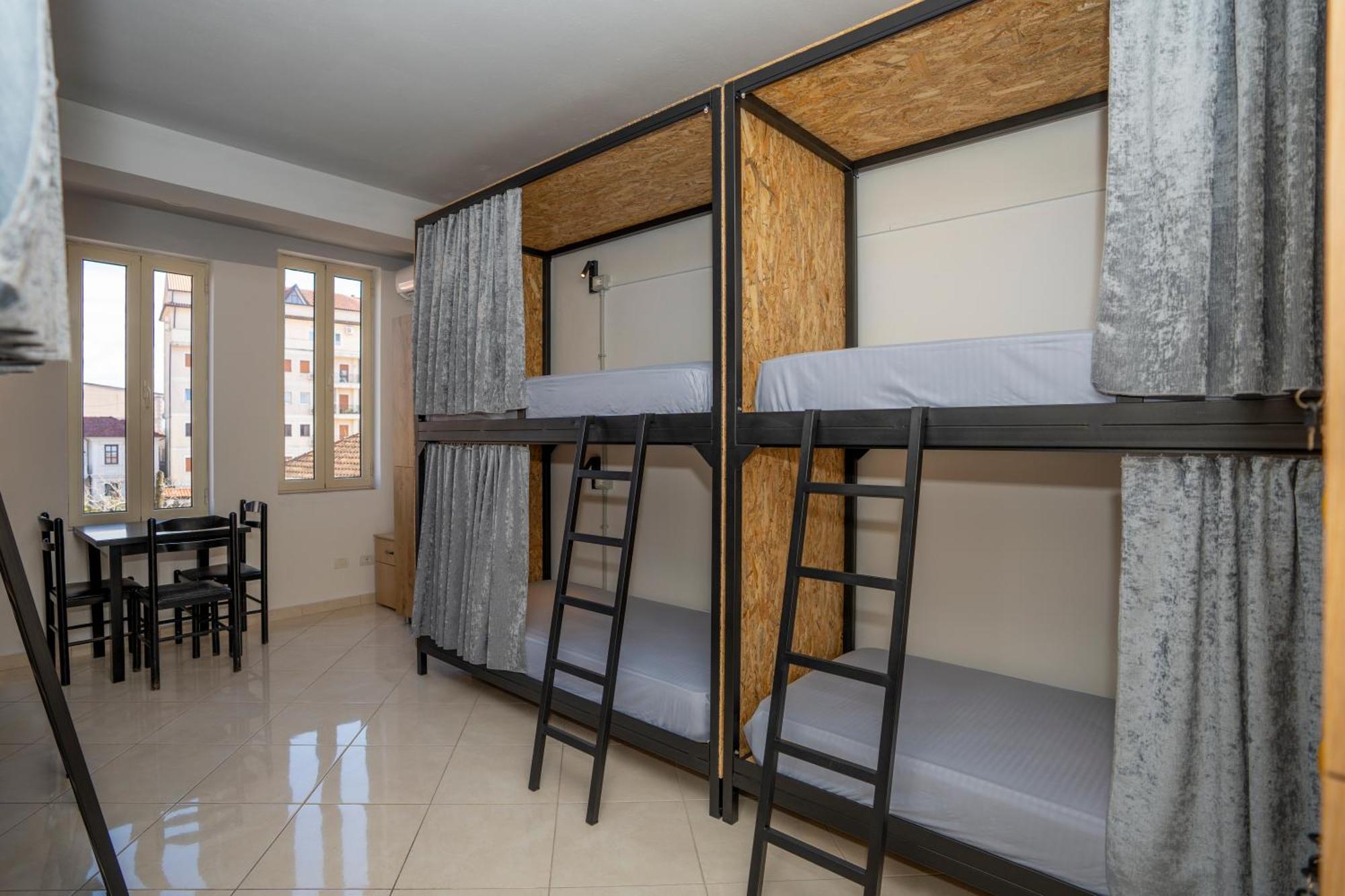 Golden Sleep Hostel Shkodër Extérieur photo