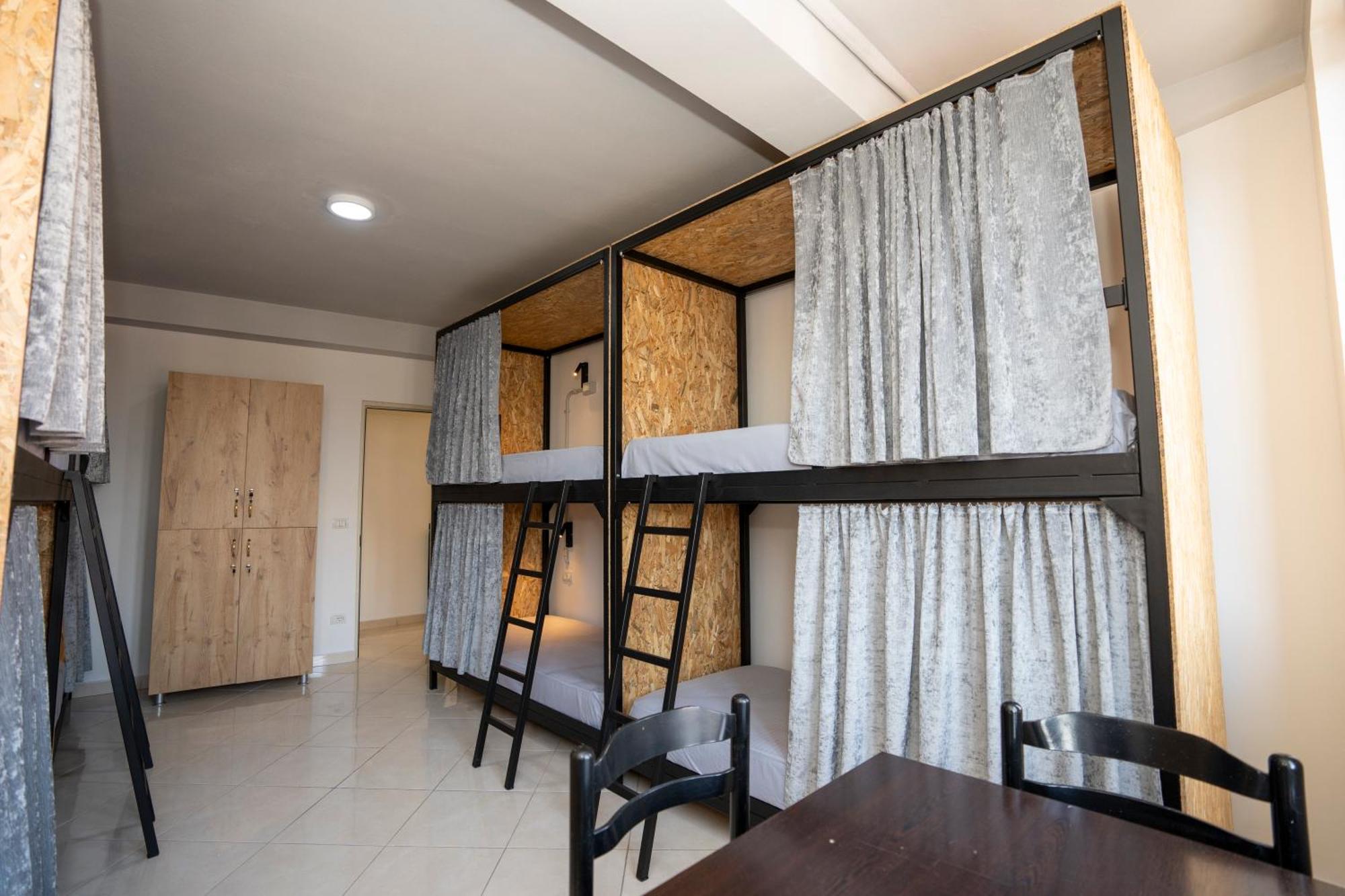 Golden Sleep Hostel Shkodër Extérieur photo