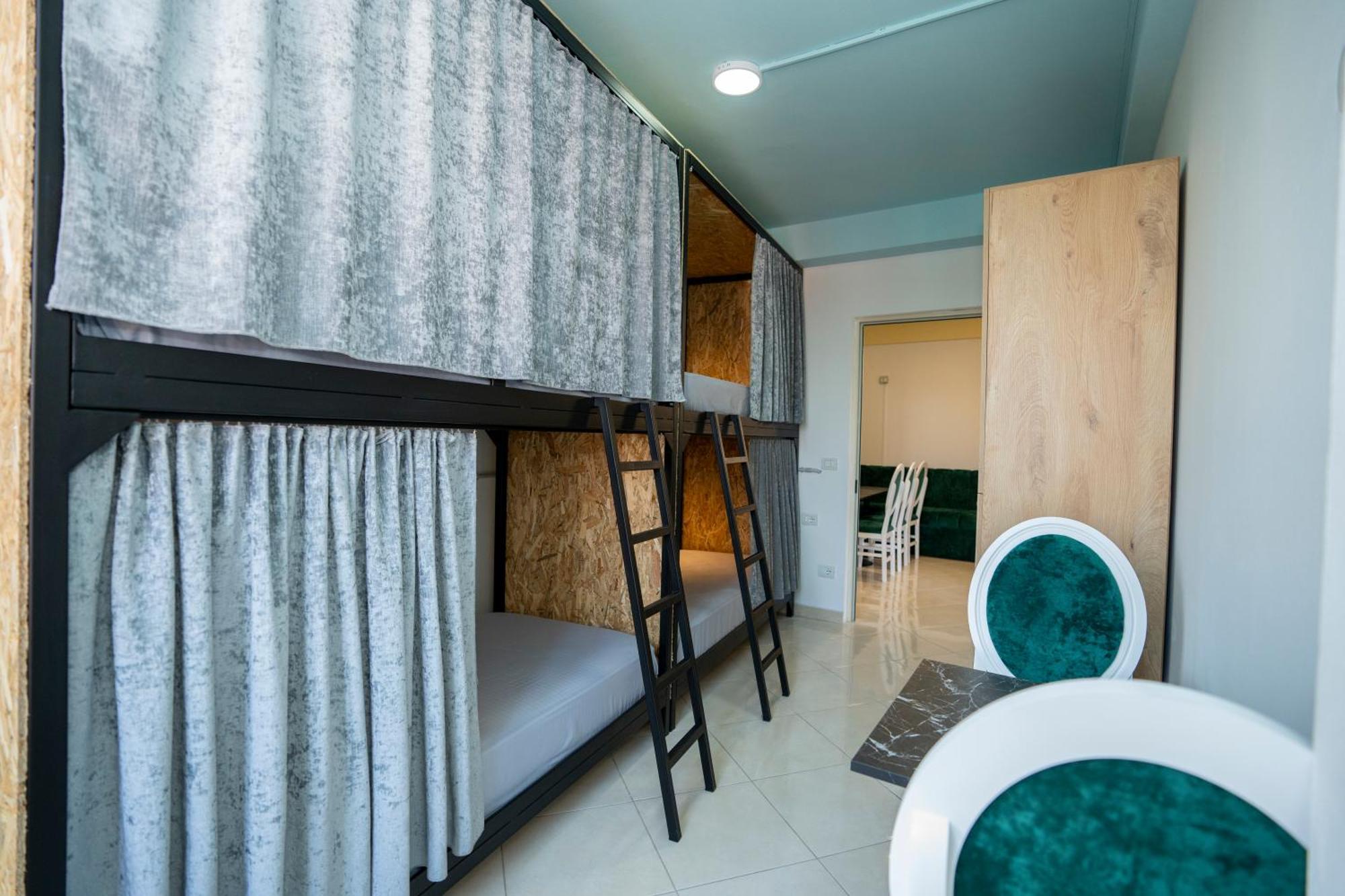 Golden Sleep Hostel Shkodër Extérieur photo